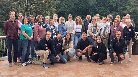 Gruppenfoto der Kita-Leitungen während der Klausurtagung in Aukrug Anfang Oktober 2026.