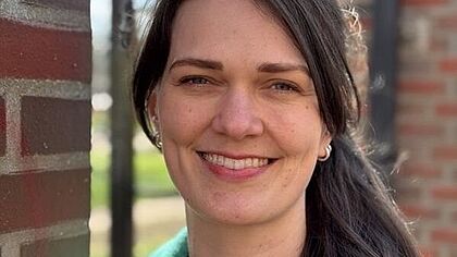 Portraitfoto Anna Thies, Klimaschutzkoordinatorin