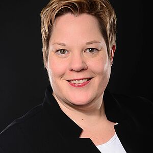 Antje Eddelbüttel, Pastorin St. Nikolai, Elmshorn