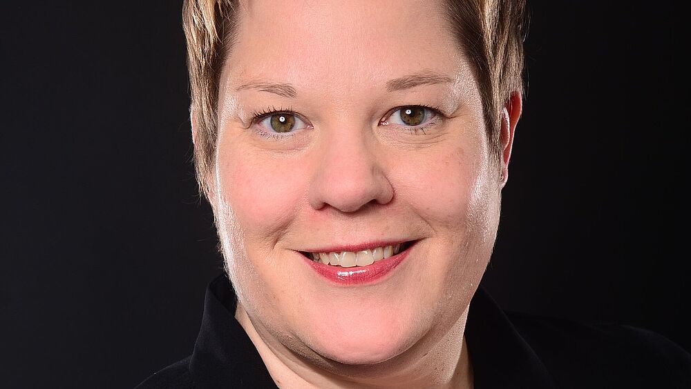 Porträt von Pastorin Antje Eddelbüttel
