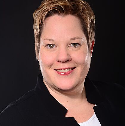 Porträt von Antje Eddelbüttel, Pastorin in der St. Nikolai Kirchengemeinde Elmshorn