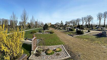 Friedhof Wilster im Frühjahr