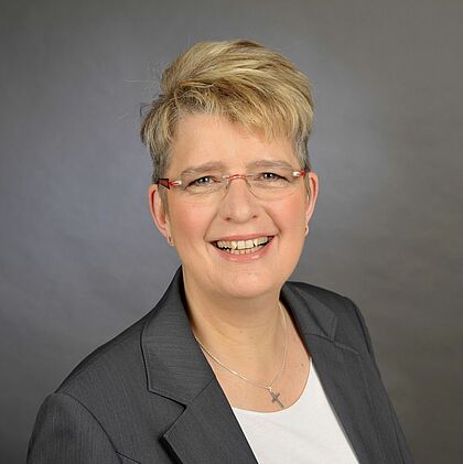 Porträt von Britta Stender, Pastorin in der Friedenskirchengemeinde in Elmshorn