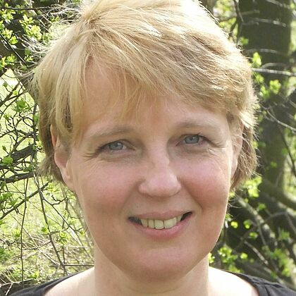 Portrait von Dr. Wiebke Bähnk, Pastorin der Innenstadtgemeinde Itzehoe