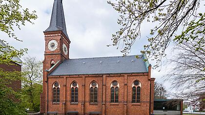 Stiftskirche Elmshorn, Seitenansicht